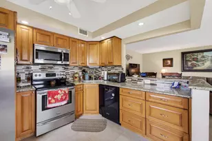101 Wellington C, West Palm Beach, FL 33417 - Photo 3