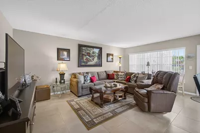 101 Wellington C, West Palm Beach, FL 33417 - Photo 5