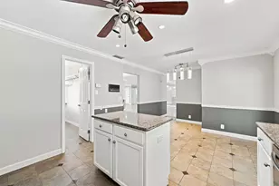 5831 NW 56th Pl, Tamarac, FL 33319 - Photo 15