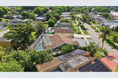 5831 NW 56th Place, Tamarac, FL 33319 - Photo 41