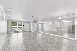 5831 NW 56th Pl, Tamarac, FL 33319 - Photo 5