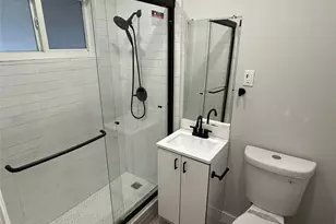 720 NE 7th St, Hallandale Beach, FL 33009 - Photo 3