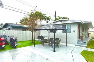 720 NE 7th St, Hallandale Beach, FL 33009 - Photo 3