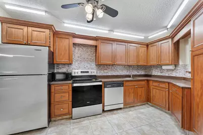 5800 Camino Del Sol #102, Boca Raton, FL 33433 - Photo 17