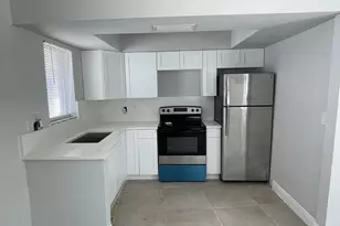 921 SW 10th Dr, Pompano Beach, FL 33060 - Photo 1