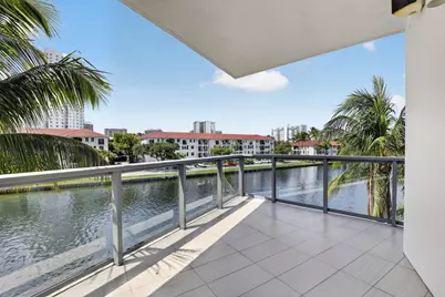 3250 NE 188th Street, Aventura, FL 33180 - Photo 17
