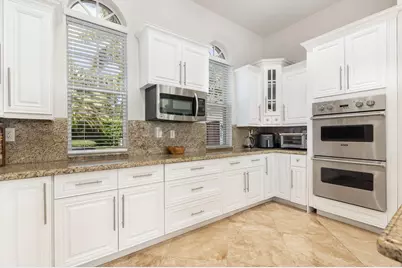 2685 Greenbriar Boulevard, Wellington, FL 33414 - Photo 17