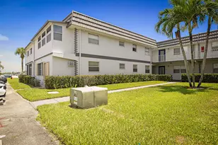 308 Saxony G, Delray Beach, FL 33446 - Photo 31