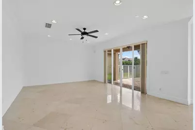 8326 Emerald Winds Circle, Boynton Beach, FL 33473 - Photo 11