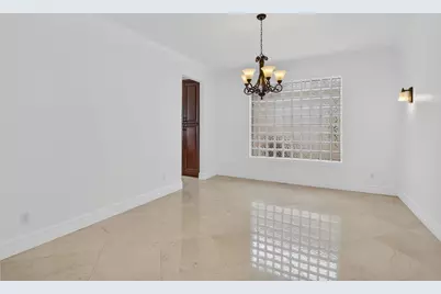 8326 Emerald Winds Circle, Boynton Beach, FL 33473 - Photo 9