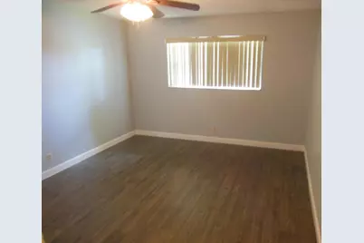 105 Lake Helen Drive, West Palm Beach, FL 33411 - Photo 9