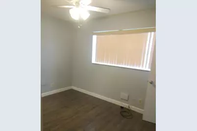 105 Lake Helen Drive, West Palm Beach, FL 33411 - Photo 13