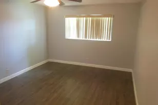 105 Lake Helen Dr, West Palm Beach, FL 33411 - Photo 11