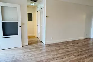 2676 Dudley Dr E, West Palm Beach, FL 33415 - Photo 9