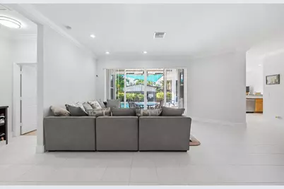 517 SE 7th Avenue, Deerfield Beach, FL 33441 - Photo 3
