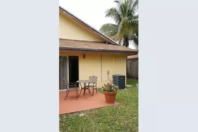 6534 Harbour Road, North Lauderdale, FL 33068 - Photo 5