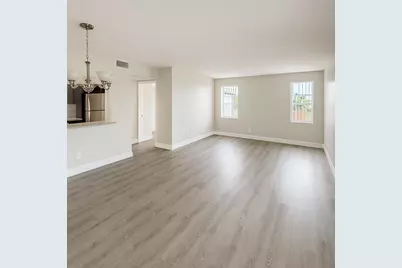 537 S Sequoia Drive #317, West Palm Beach, FL 33409 - Photo 3