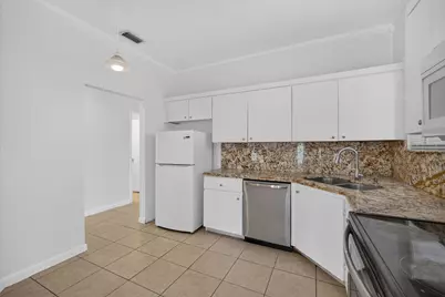 3871 Circle Lake Drive, West Palm Beach, FL 33417 - Photo 15