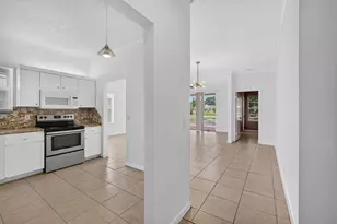 3871 Circle Lake Dr, West Palm Beach, FL 33417 - Photo 19