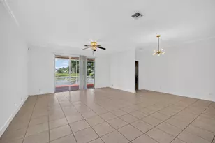 3871 Circle Lake Dr, West Palm Beach, FL 33417 - Photo 7