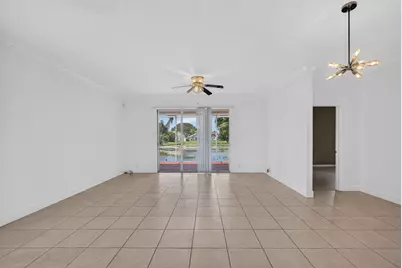 3871 Circle Lake Drive, West Palm Beach, FL 33417 - Photo 9