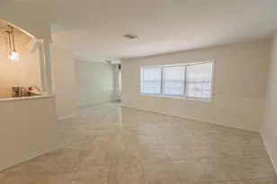 471 SE Lamon Ln, Port Saint Lucie, FL 34983 - Photo 3