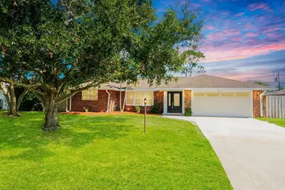 471 SE Lamon Lane, Port Saint Lucie, FL 34983 - Photo 1