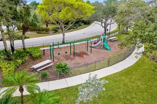 10223 Hunt Club Ln, Palm Beach Gardens, FL 33418 - Photo 57