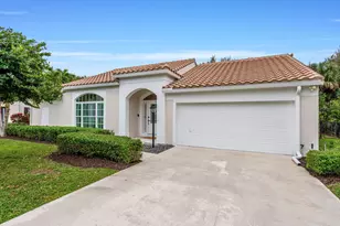 10223 Hunt Club Ln, Palm Beach Gardens, FL 33418 - Photo 3