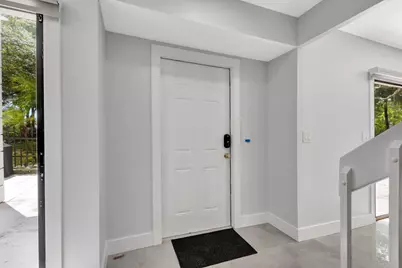 355 Prestwick Circle #4, Palm Beach Gardens, FL 33418 - Photo 11