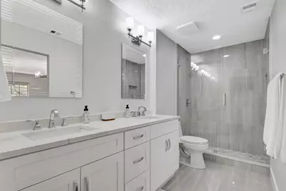 355 Prestwick Circle #4, Palm Beach Gardens, FL 33418 - Photo 33