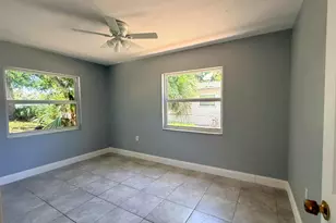 607 N 19th St, Fort Pierce, FL 34950 - Photo 11