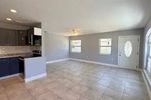 607 N 19th St, Fort Pierce, FL 34950 - Photo 1
