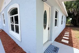 607 N 19th St, Fort Pierce, FL 34950 - Photo 21