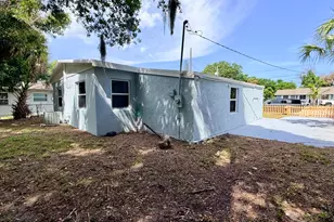 607 N 19th St, Fort Pierce, FL 34950 - Photo 25