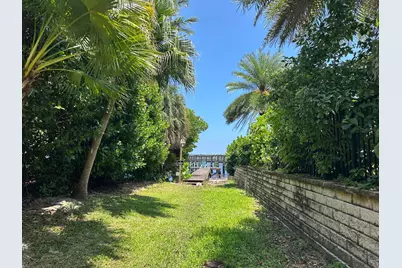 631 Lakeside Harbor, Boynton Beach, FL 33435 - Photo 9