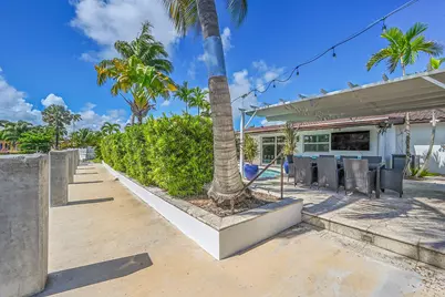 1080 SE 9th Avenue, Pompano Beach, FL 33060 - Photo 35