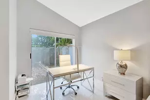 7 Wyndham Ln, Palm Beach Gardens, FL 33418 - Photo 25