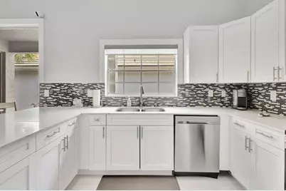 7 Wyndham Lane, Palm Beach Gardens, FL 33418 - Photo 19