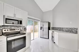 7 Wyndham Ln, Palm Beach Gardens, FL 33418 - Photo 21