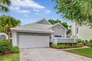 7 Wyndham Ln, Palm Beach Gardens, FL 33418 - Photo 1