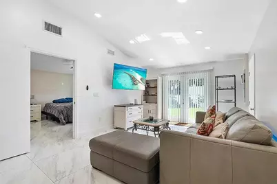2001 N 22nd Avenue, Hollywood, FL 33020 - Photo 3