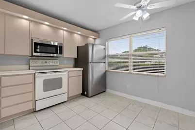1908 Hartford Court S, West Palm Beach, FL 33409 - Photo 5