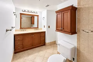 2721 Ocean Club Blvd, Hollywood, FL 33019 - Photo 7