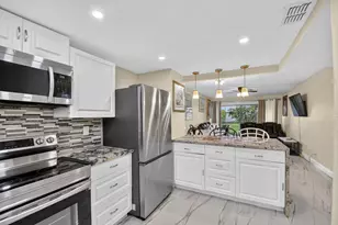 2101 W Woolbright Rd, Boynton Beach, FL 33426 - Photo 9