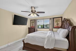 2101 W Woolbright Rd, Boynton Beach, FL 33426 - Photo 19
