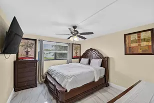 2101 W Woolbright Rd, Boynton Beach, FL 33426 - Photo 17
