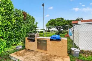 2101 W Woolbright Rd, Boynton Beach, FL 33426 - Photo 37