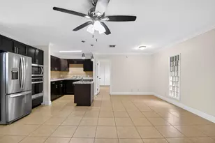 18 Crossings Cir, Boynton Beach, FL 33435 - Photo 9