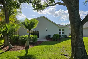 241 SW Lake Forest Way, Port Saint Lucie, FL 34986 - Photo 3